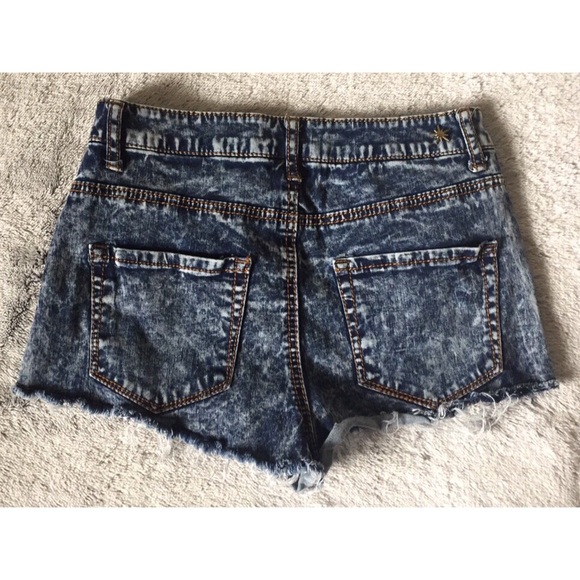 High waisted denim shorts - Picture 3 of 5